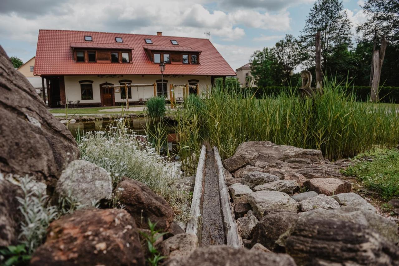 Penzion U Skutilu Pilníkov エクステリア 写真